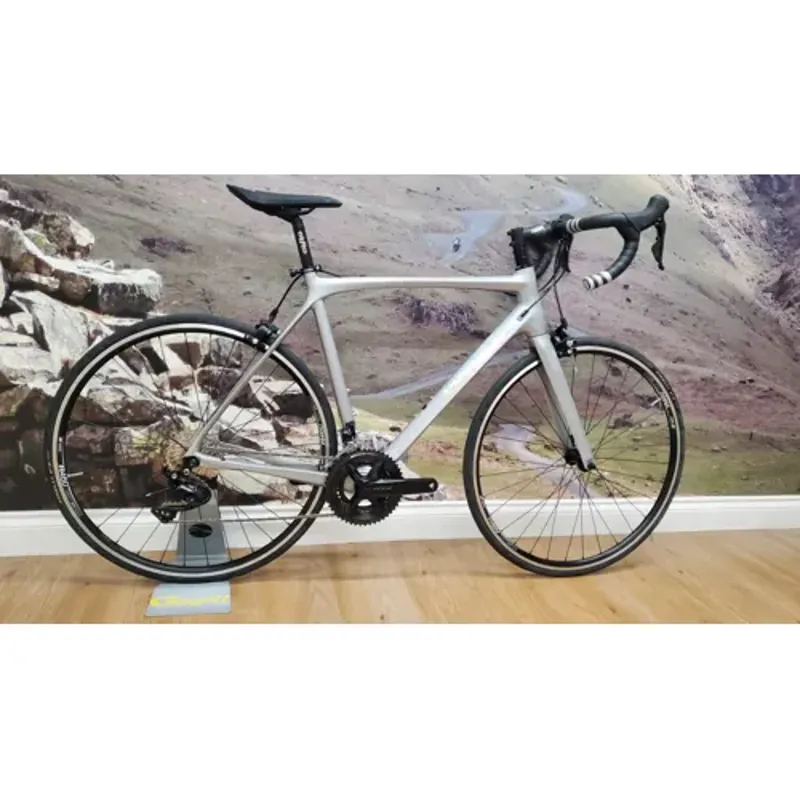 Caygill Carbon Rim Shimano 105 Silver